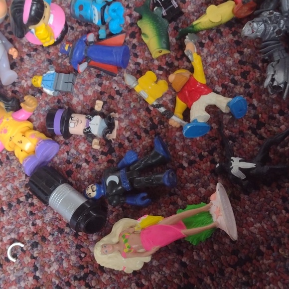 Assorted Colorful Kids Toy Set - Picture 3 of 4